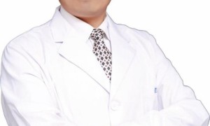 长兴爱尔眼科医院CEO、院长李志强医生